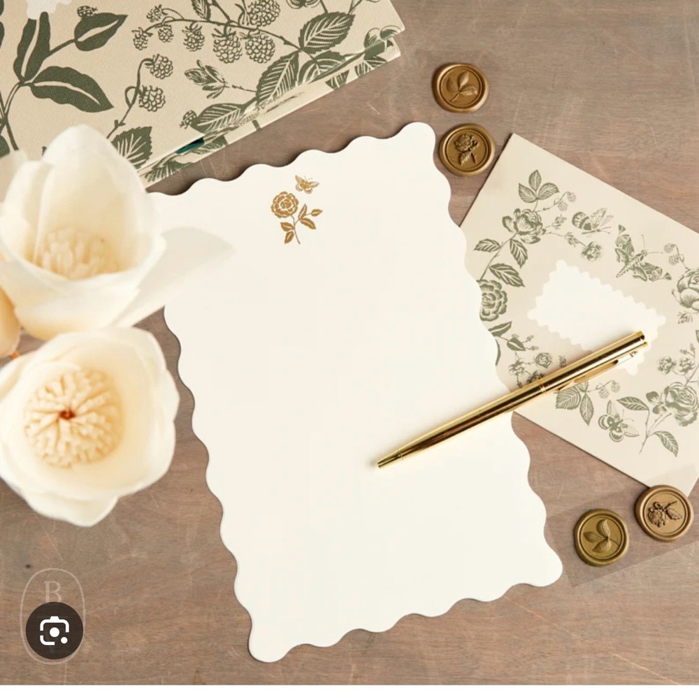 Rifle Paper Co. English Rose Letter Set - Cream and Green - Picture 3 of 5